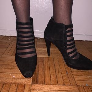 Tahari Strappy heels